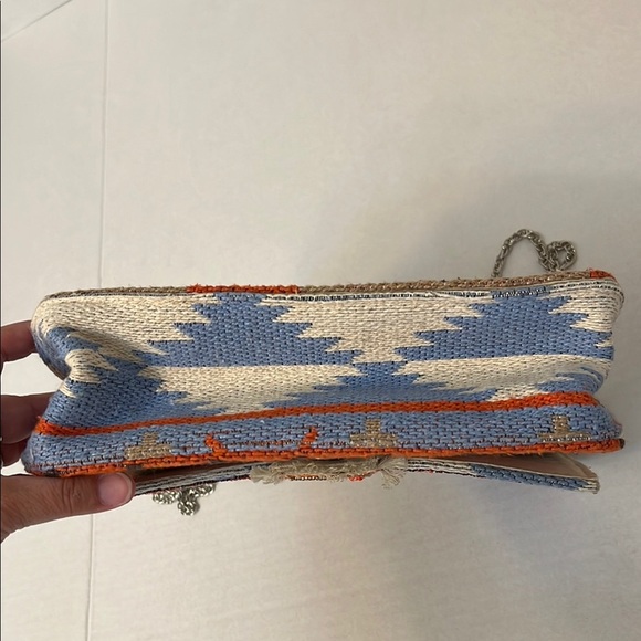 AMERICA & BEYOND GEOMETRIC CHAIN CROSSBODY BAG - Picture 8 of 16